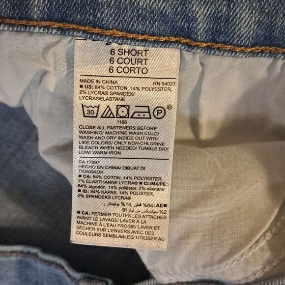 Old Navy curvy boot cut jeans size 6 short - Picture 4 of 6